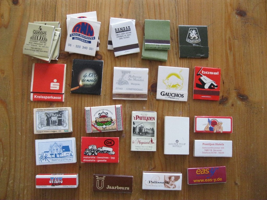 luciferdoosjes verzameling, 30 stuks, Verzamelen, Rookartikelen, Aanstekers en Luciferdoosjes, Ophalen of Verzenden, Gebruikt