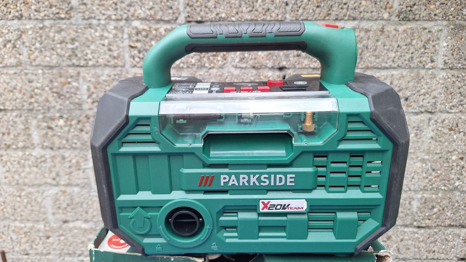 Parkside Accu compressor en -luchtpomp 20V, Doe-het-zelf en Verbouw, Compressors, Ophalen, Gebruikt, 6 tot 10 bar, Minder dan 200 liter/min