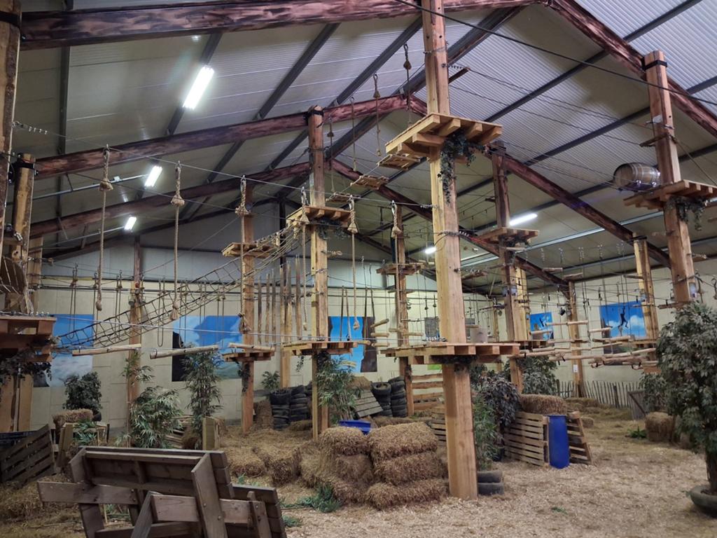 Indoor Klimpark, Ophalen
