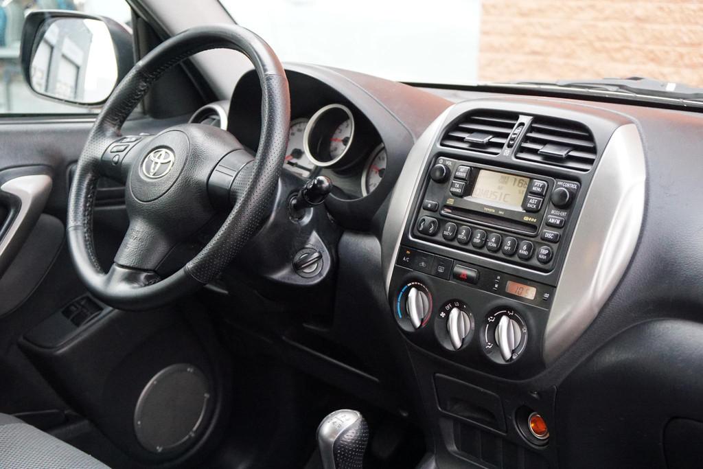 Toyota RAV4 1.8-16V VVT-i Luna + 1E EIGENAAR / DEALER ONDERH, Auto's, Voorwielaandrijving, Gebruikt, 4 cilinders, 1095 kg