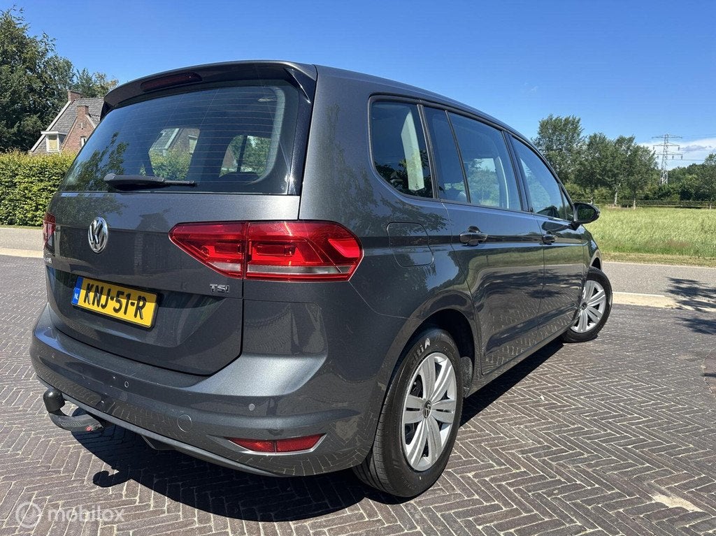 Volkswagen Touran 1.2TSI Comfortline 7-personen Trekhaak✅, Auto's, Volkswagen, Voorwielaandrijving, Stof, Gebruikt, Zwart