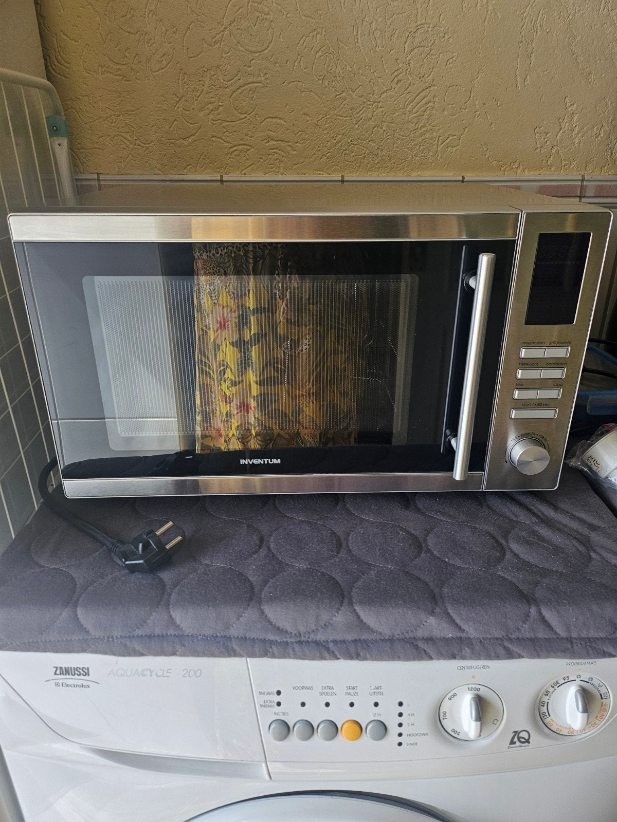 combi magnetron zgan, Ophalen, Zo goed als nieuw