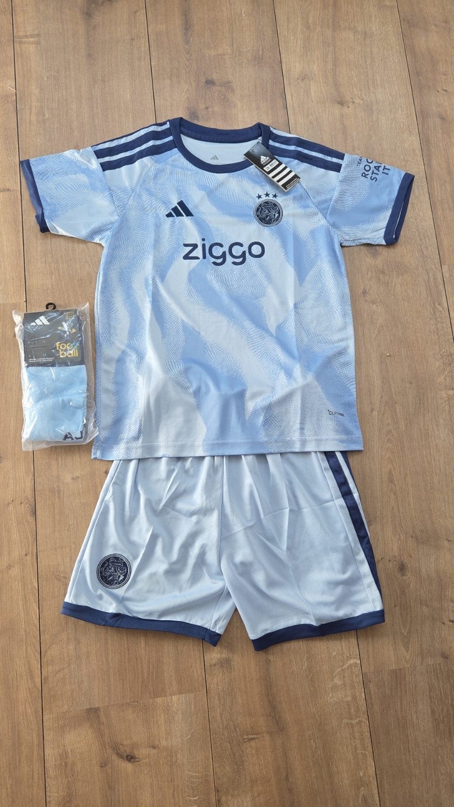 Ajax tenue maat 128-134, Kinderen en Baby's, Kinderkleding | Overige, Ophalen of Verzenden, Nieuw, Adidas, Jongen of Meisje