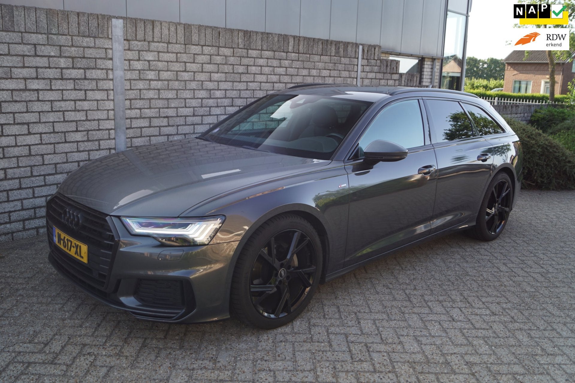 Audi A6 Avant 40 TFSI S Edition Autom Half Leder Sportst Sto, 15 km/l, Gebruikt, Leder en Stof, Origineel Nederlands