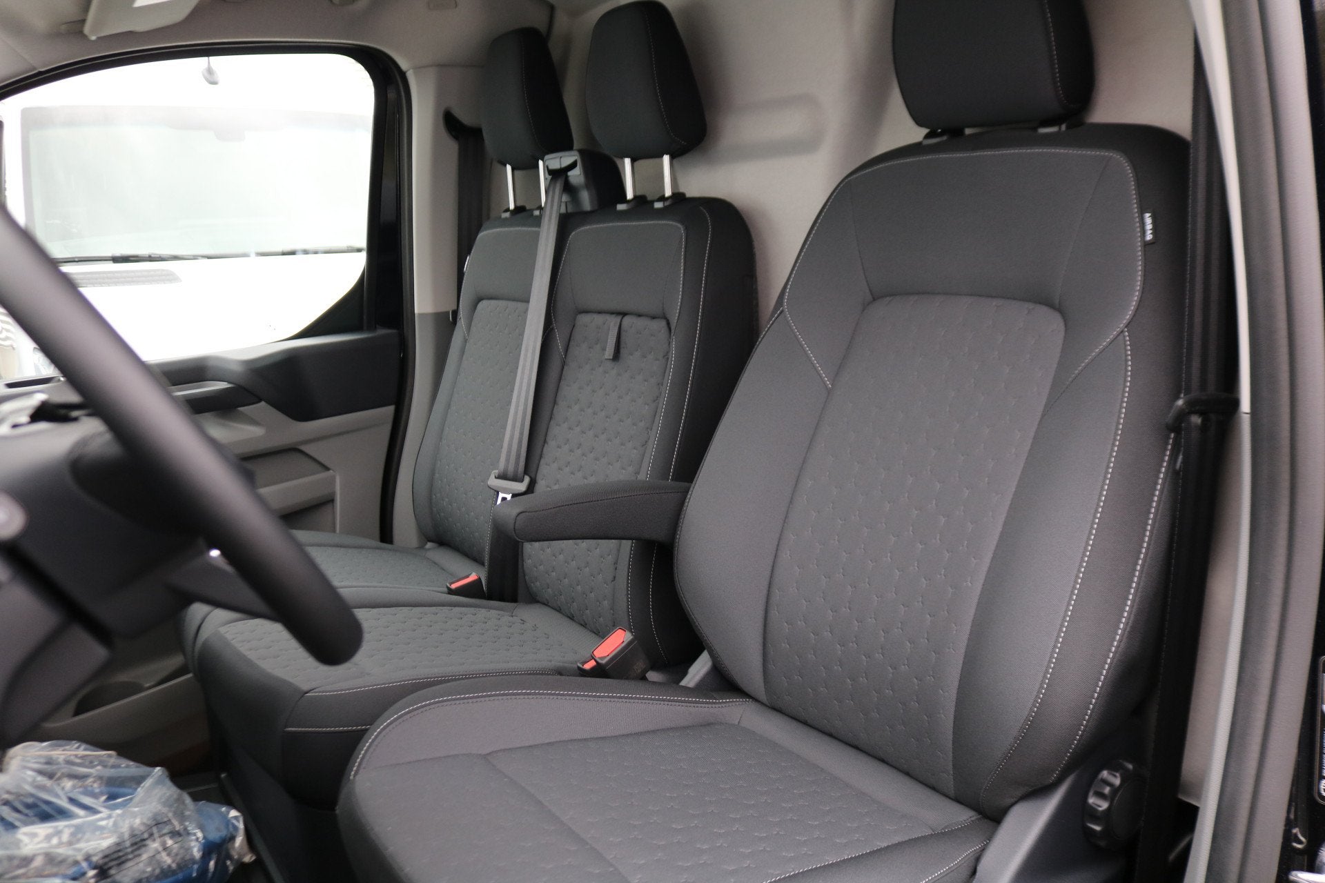 Ford E-Transit Custom L2 H1 Limited 218pk Led 360 Camera B&O, Automaat, Gebruikt, Ford, 2300 kg