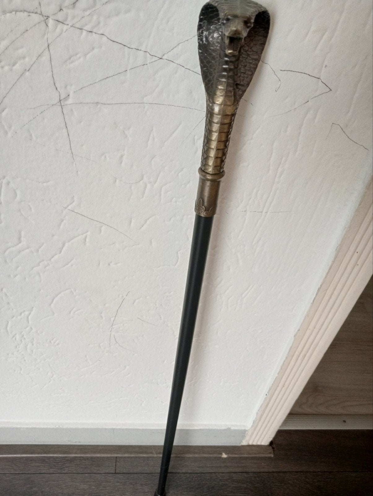 wandelstok met cobra-kop, Ophalen, Zo goed als nieuw