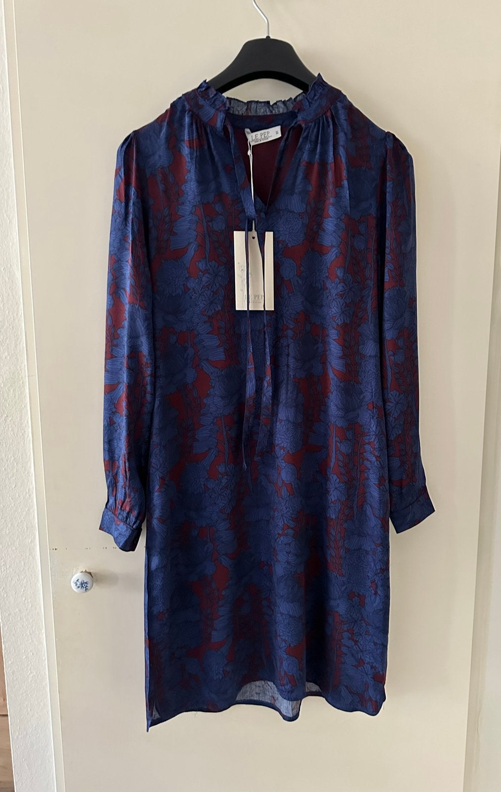 Le Pep Jurk Bayli - Nieuw met kaartjes, Kleding | Dames, Maat 38/40 (M), Meerkleurig, Nieuw, Ophalen of Verzenden