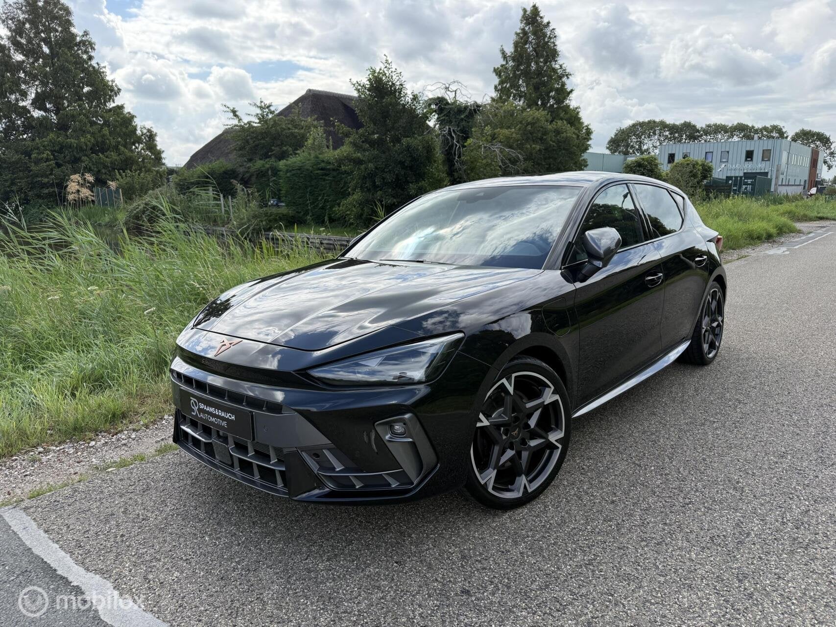 CUPRA Leon 1.5 TSI e-Hybrid VZ Performance 272PK / Sfeer / M, Auto's, Dealer onderhouden, Zwart, 4 cilinders, Leon