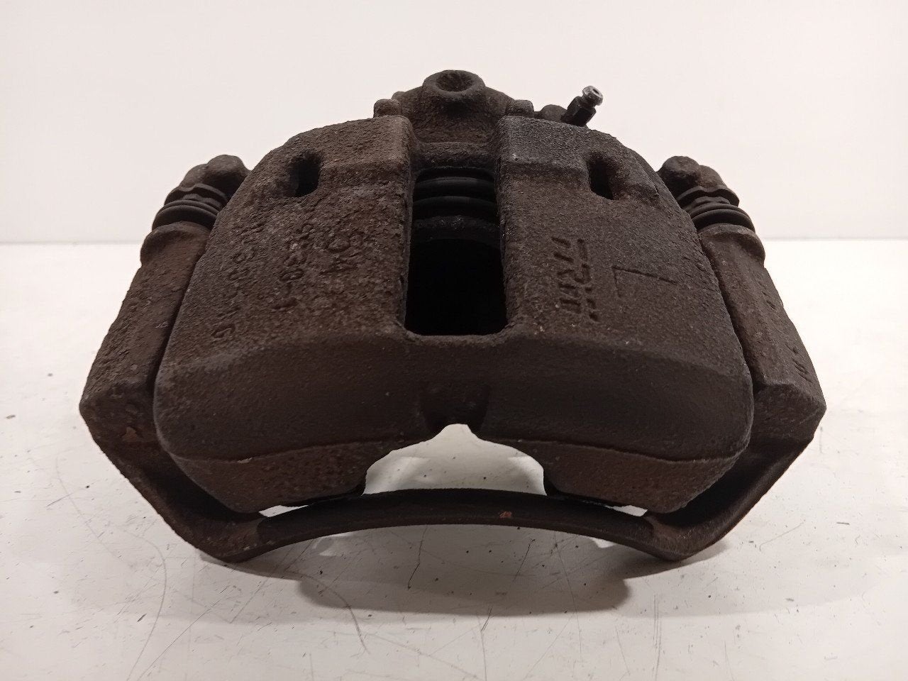 Remklauw links voor Mitsubishi Colt, Onderdelen@venauto.nl, Van der Ven Autorecycling B.V., Gebruikt, Ettenseweg 76, 4706 PB Roosendaal, The Netherlands