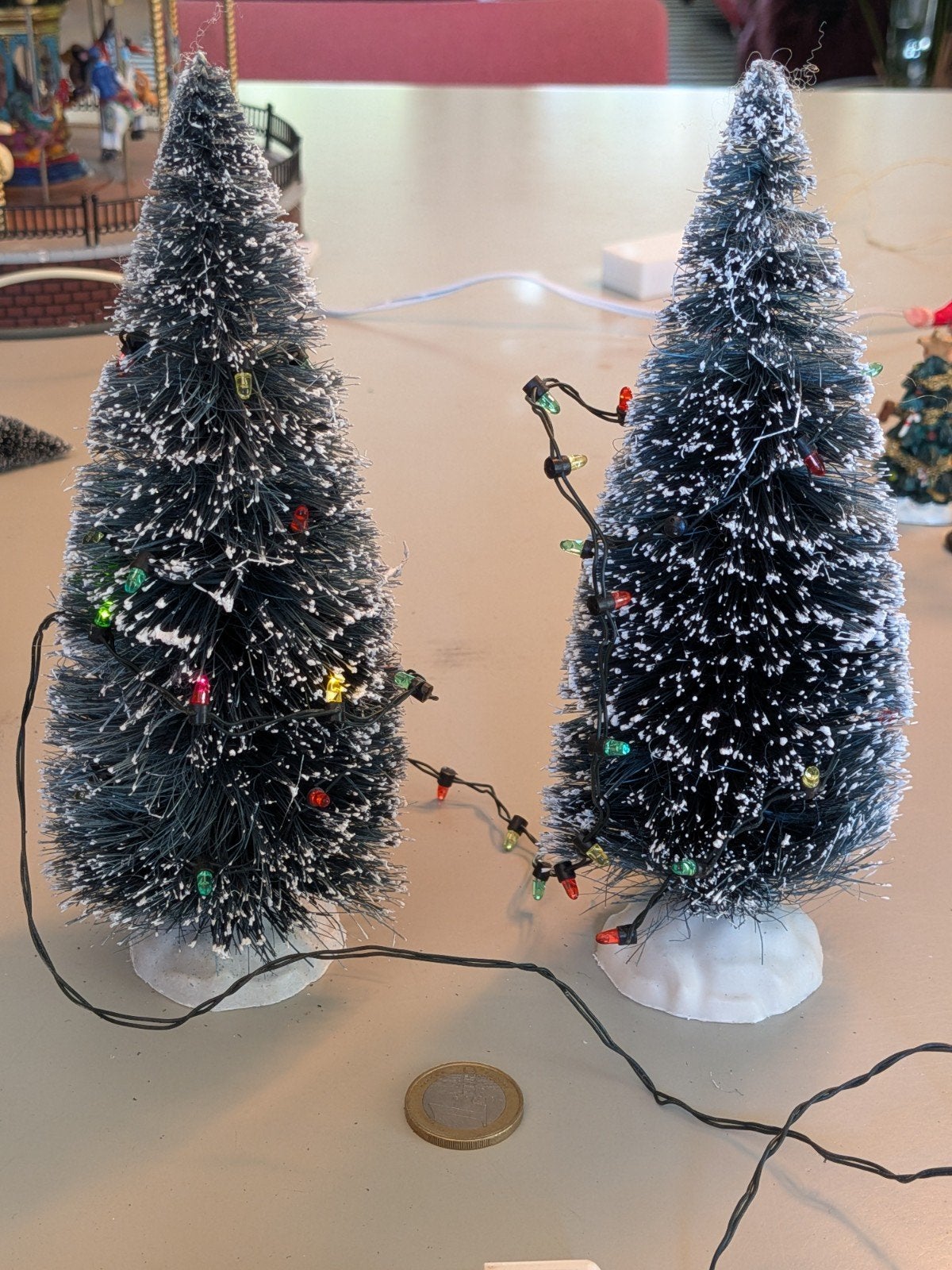 Kerstbomen met gekleurde lampjes, Ophalen of Verzenden