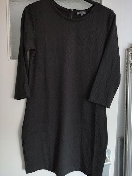 Liz Devy dames jurk antraciet grijs met 3/4de mouwen, Kleding | Dames, Liz Devy, Maat 42/44 (L), Ophalen of Verzenden, Zo goed als nieuw