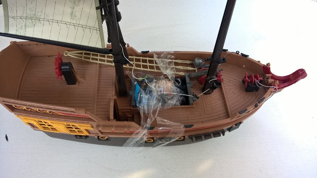 TE koop aangeboden mooi piratenschip doe gepast bod., Ophalen of Verzenden, Gebruikt, Complete set