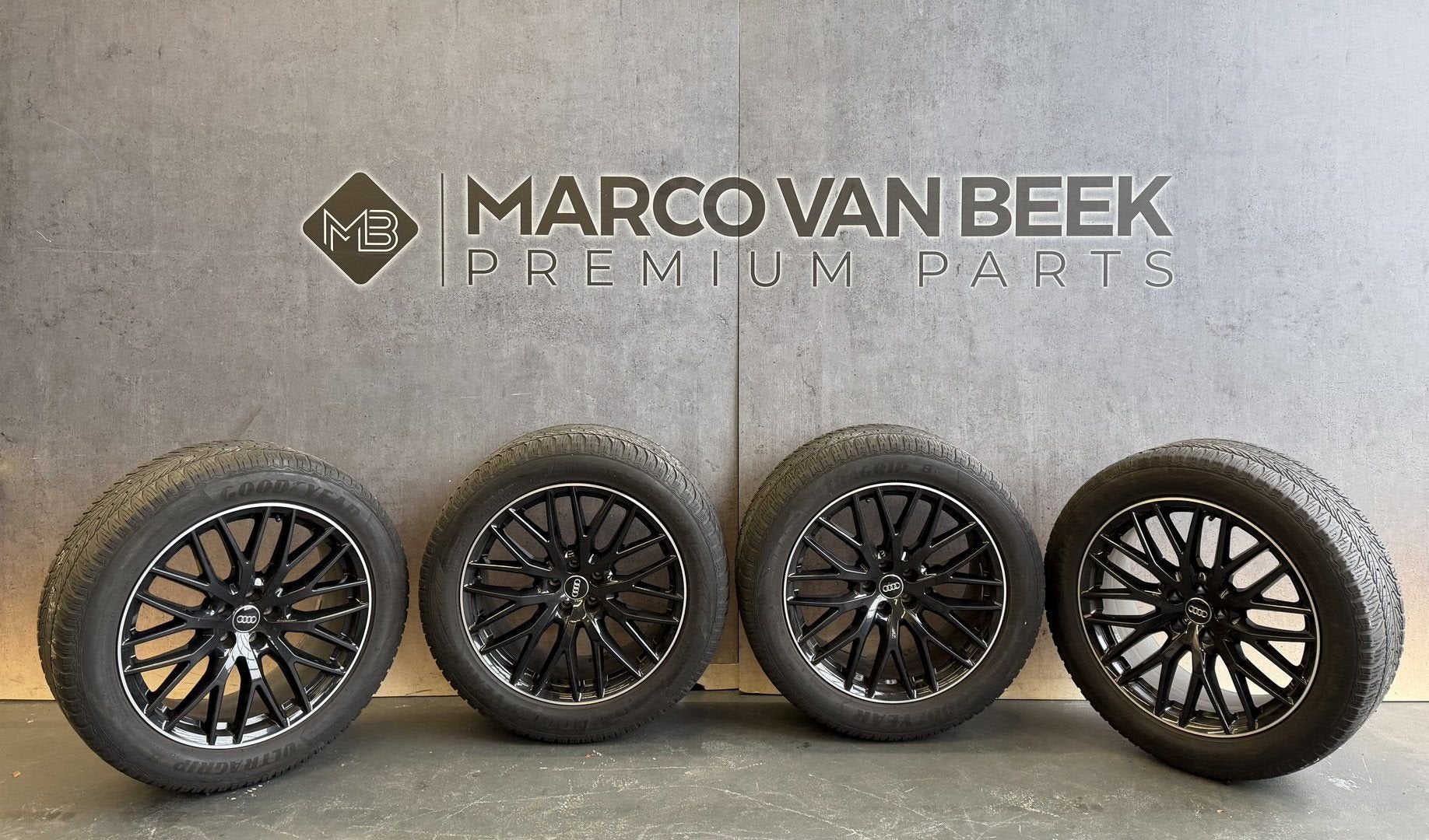20 Inch Audi SQ7 Q7 winter wielen set, Gebruikt, -, -, Banden en Velgen