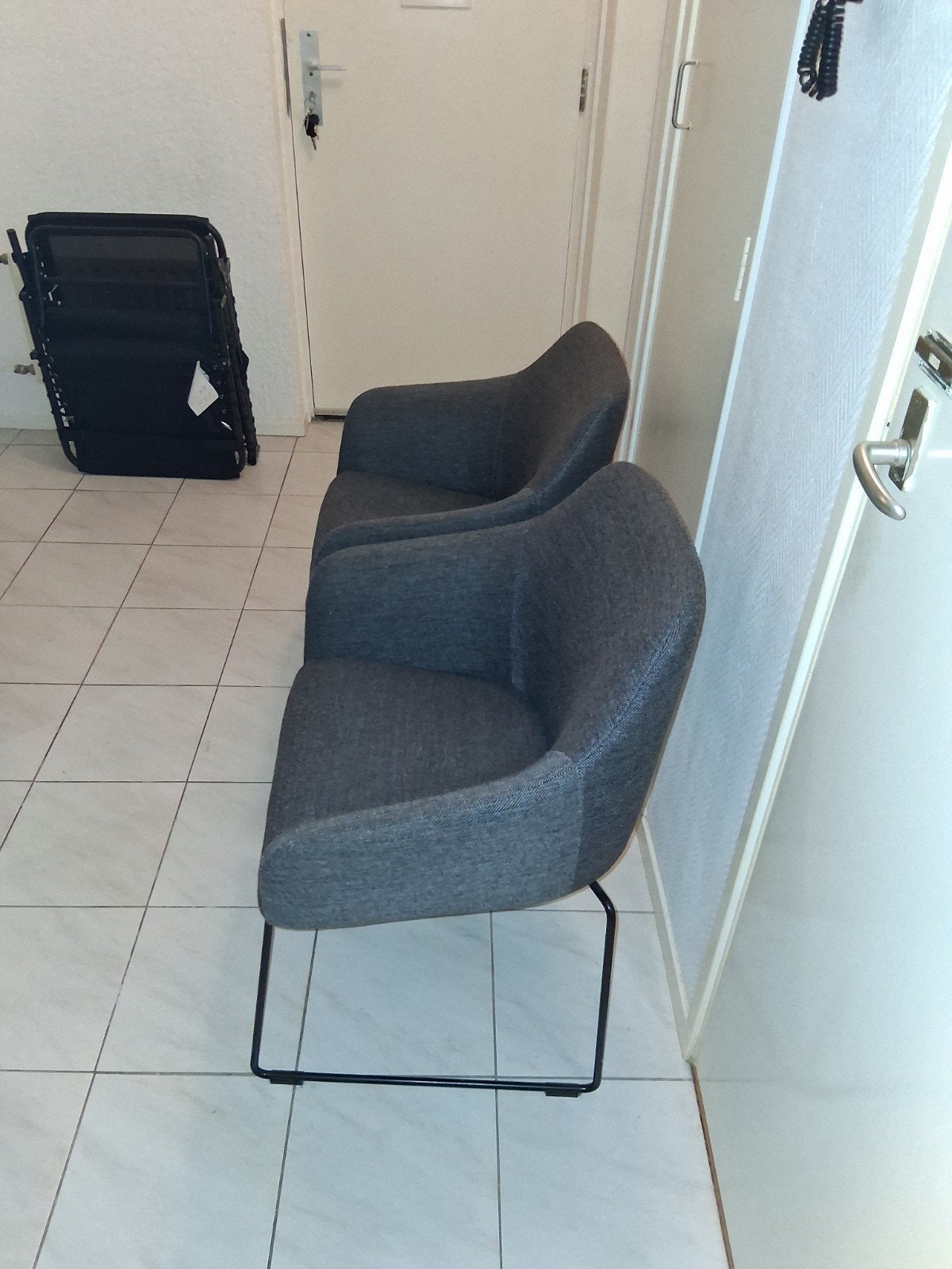 2 ikea tossberg eetkamerstoelen, Huis en Inrichting, Stoelen, Ophalen of Verzenden, Zo goed als nieuw