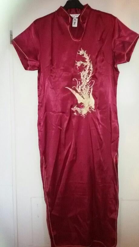 Qipao met gebordeerde dragon, Nieuw, Ophalen of Verzenden, Kleding, Maat 46/48 (XL) of groter