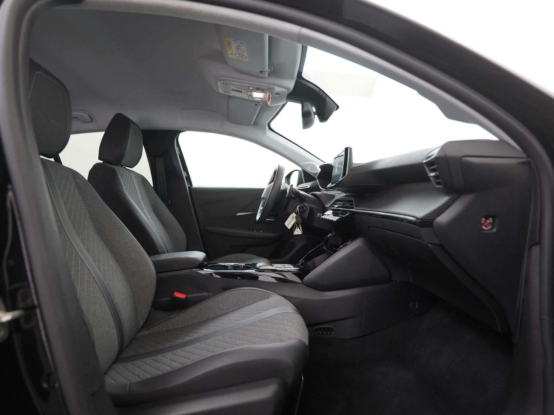 Peugeot 208 1.2 Hybrid 110pk e-DCS6 Allure | Virtual Cockpit, Auto's, 1195 kg, Gebruikt, 1199 cc, Leder en Stof