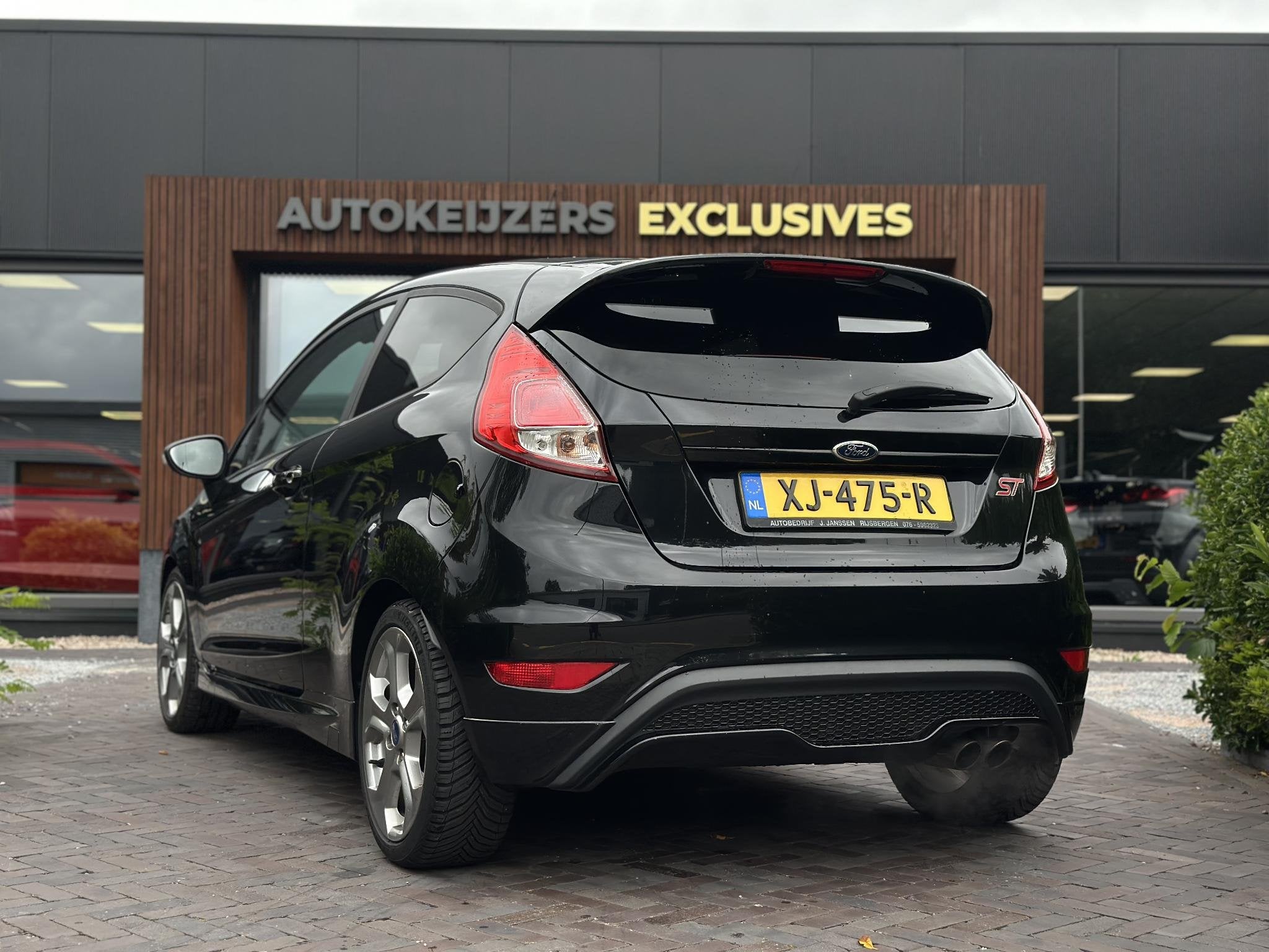 Ford Fiesta 1.6 ST2 Recaro Stoelverwarming Airco, Voorwielaandrijving, 1596 cc, 1063 kg, Gebruikt