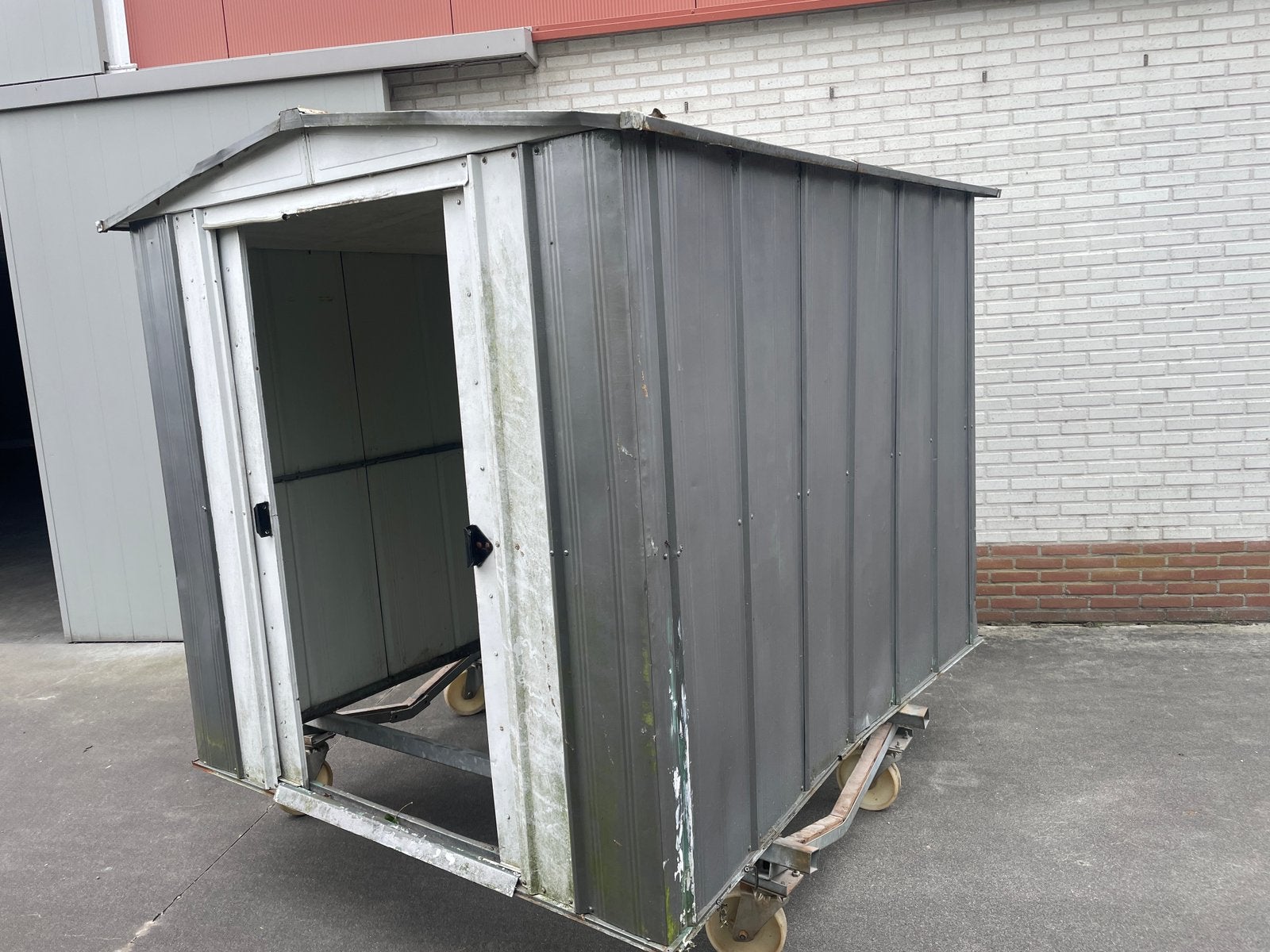 Metalen tuinhuisje, Gebruikt, Tuinhuis, Minder dan 200 cm, Zonder ramen