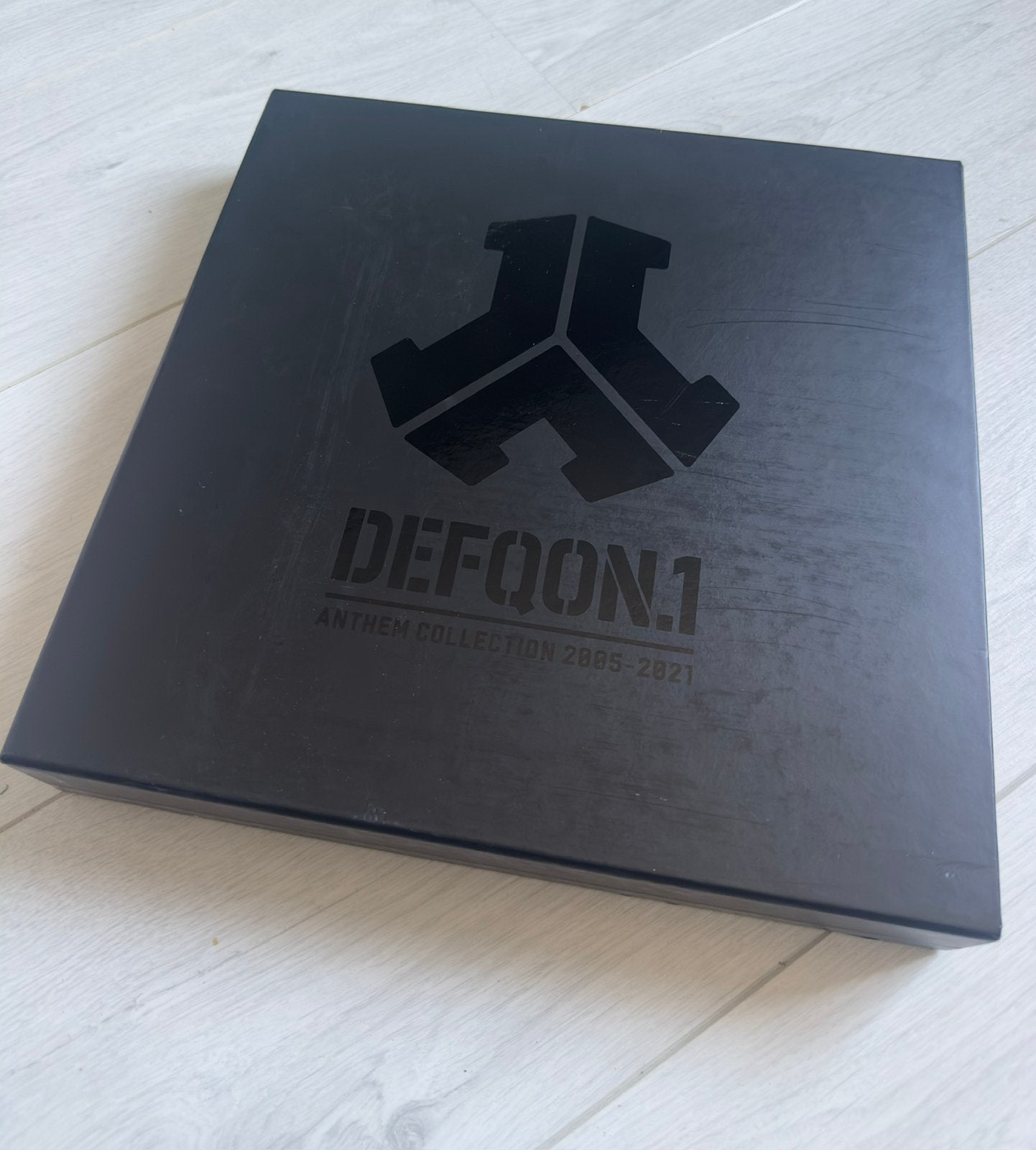 Defqon 1 Hardstyle Vinyl Anthem Box, Ophalen of Verzenden, Zo goed als nieuw, 12 inch