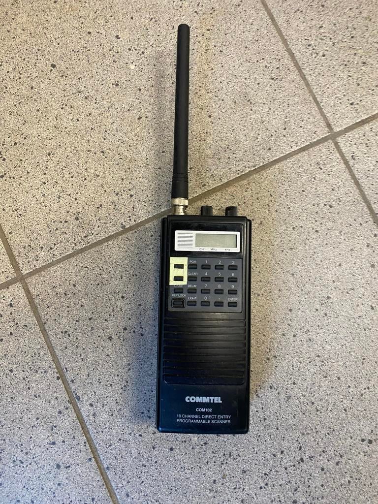 COMMTEL COM102 10-kanaals handscanner, Telecommunicatie, Portofoons en Walkie-talkies, Gebruikt, Portofoon of Walkie-talkie, Minder dan 2 km