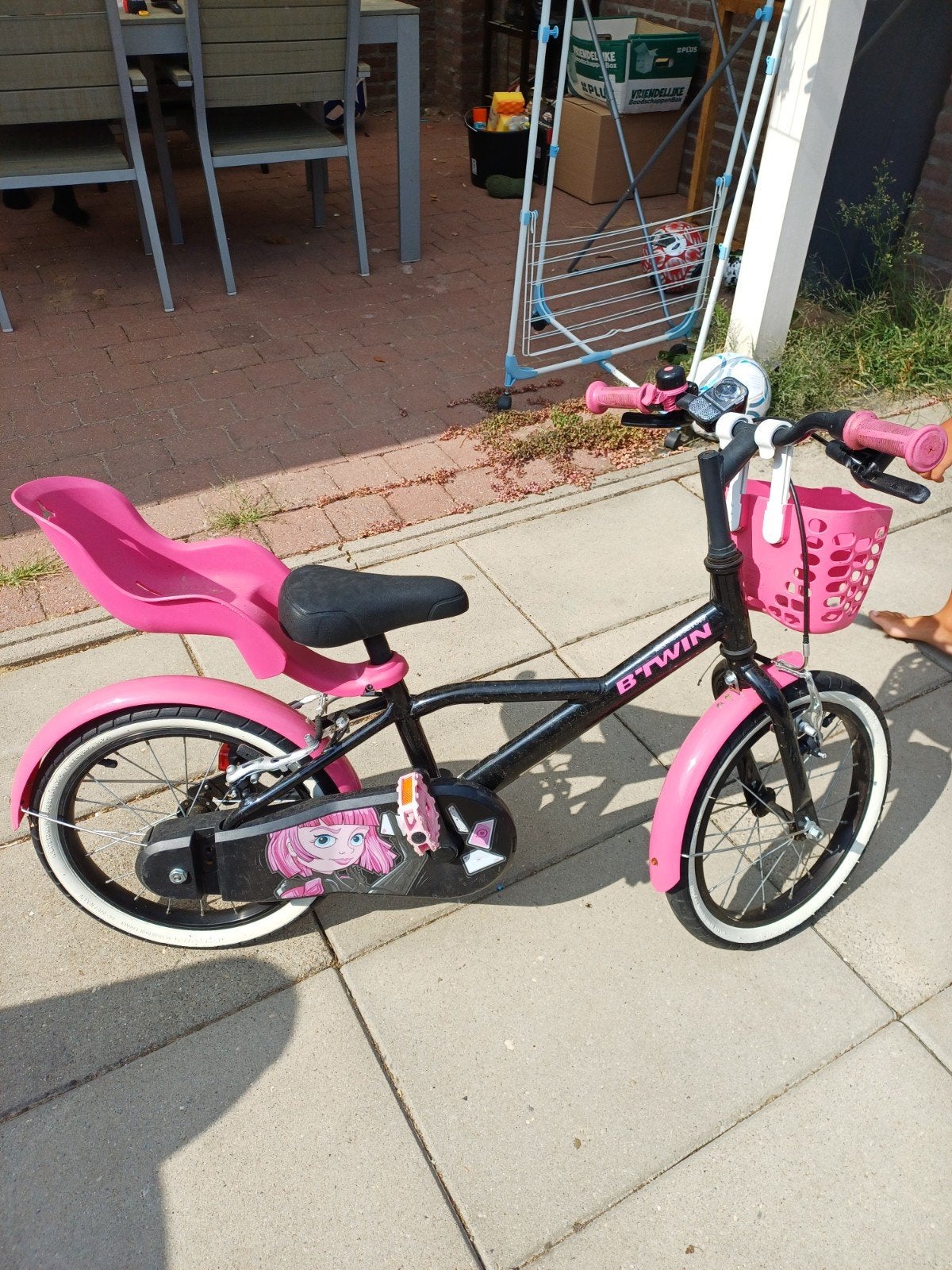 B'Twin kinderfiets met mandje en zitje - Zwart/Roze, Ophalen, Velgrem, B'Twin, 16 tot 20 inch