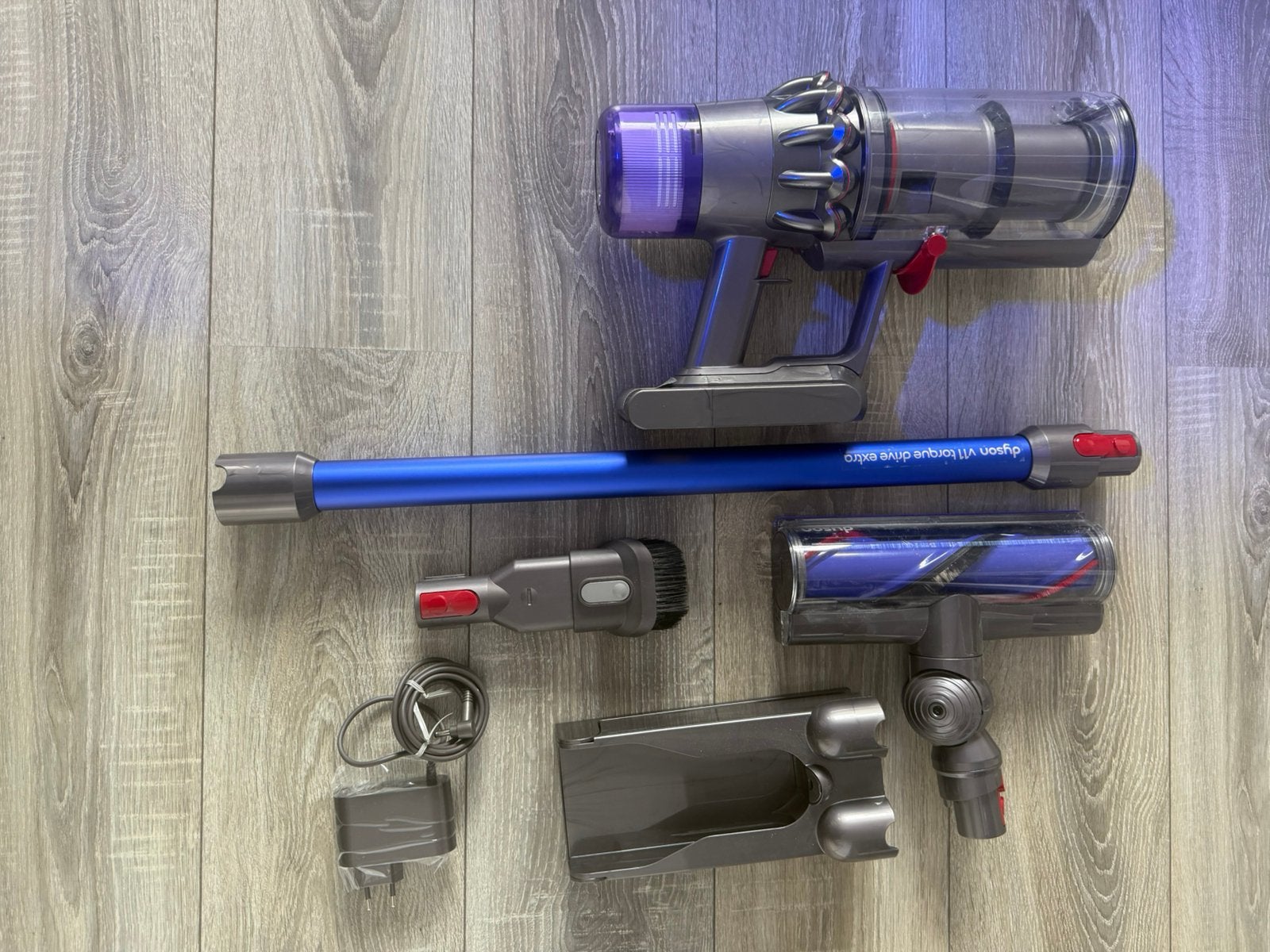 Dyson v11, Witgoed en Apparatuur, Ophalen of Verzenden, Zo goed als nieuw