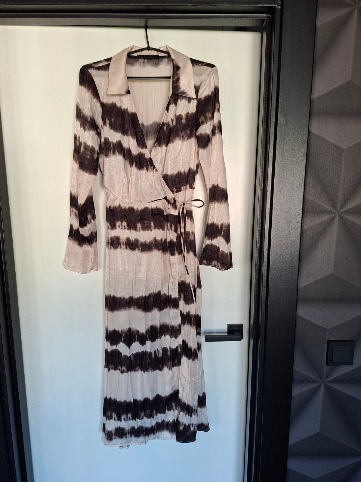 prachtige jurk (Mango) Maat 36. Prijs 19.50, Ophalen of Verzenden, Nieuw, Maat 36 (S), Zwart