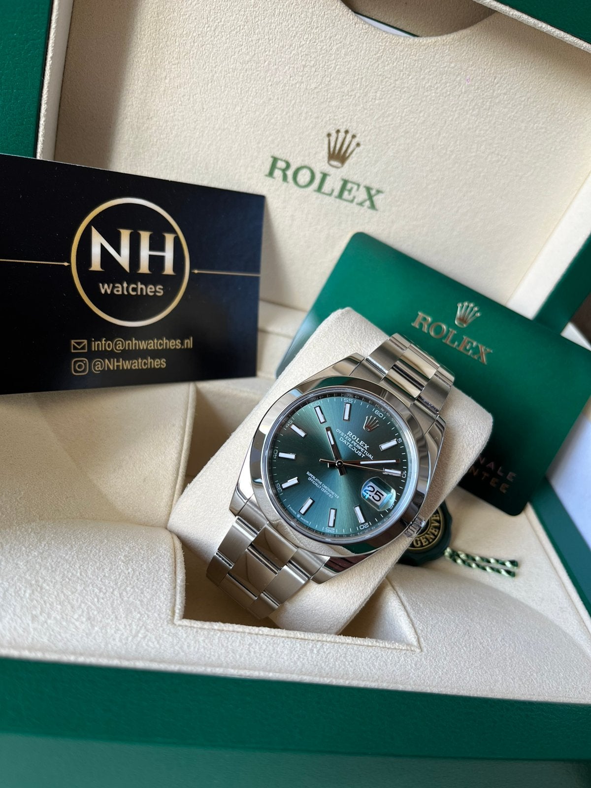 Rolex Datejust 126300 Mint green 11/2024, Ophalen, Zo goed als nieuw, Staal, Rolex