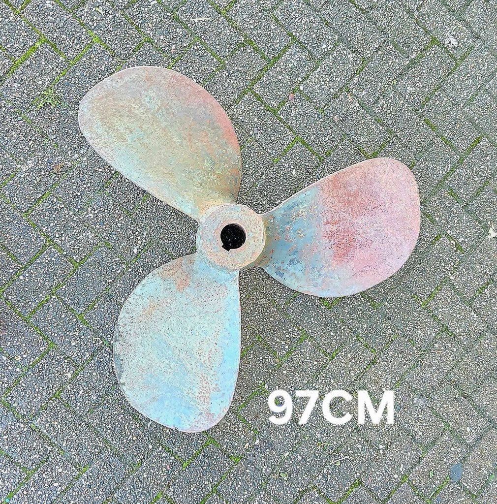 Scheepsschroef propellor van beroepsvaartuig staal, Verzamelen, Scheepvaart, Gebruikt, Overige typen, Motorboot, Ophalen of Verzenden