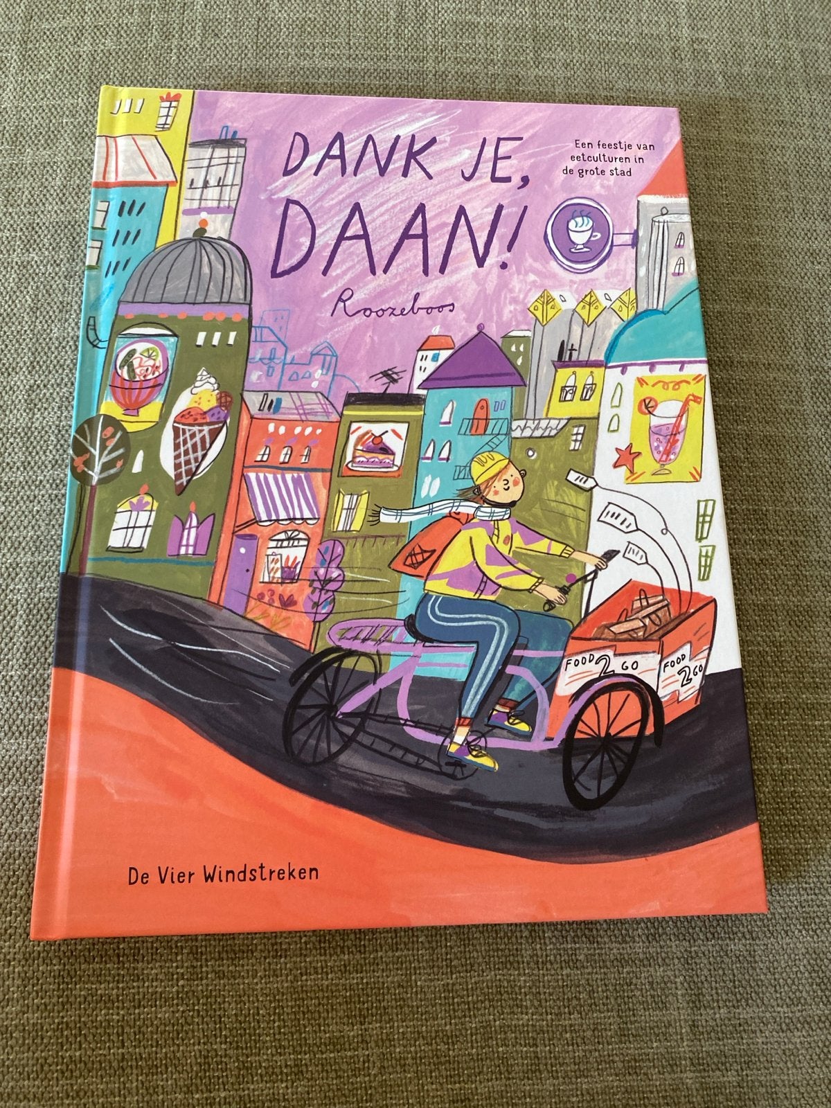 Dank Je, Daan! Prentenboek - Een fietskoerier in de stad, Ophalen of Verzenden, Zo goed als nieuw, Prentenboek
