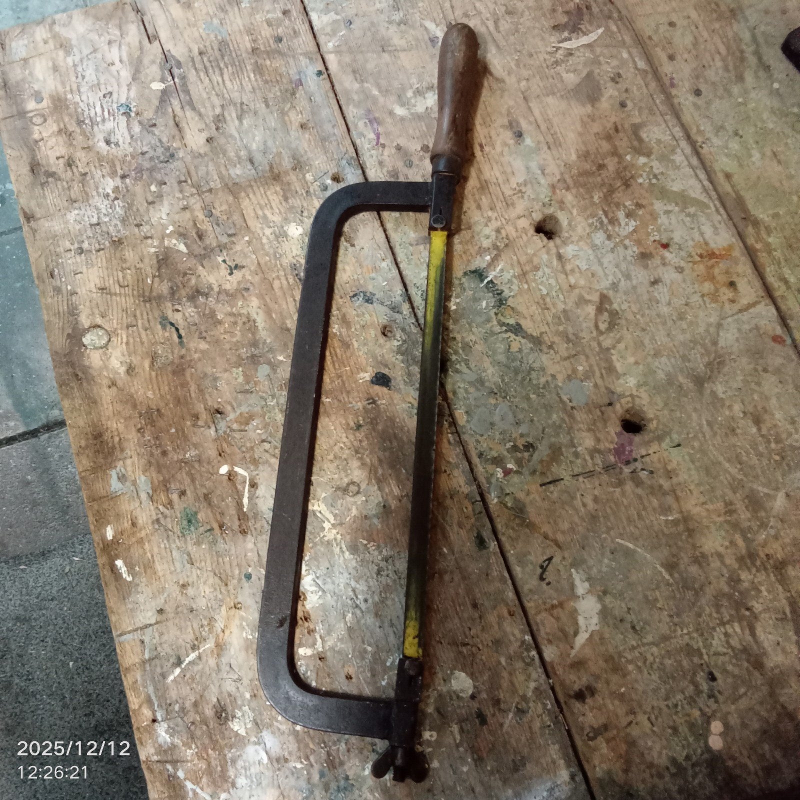 Oude ijzerzaag met houten handvat, Ophalen of Verzenden, Gebruikt, Zaag, Overige merken