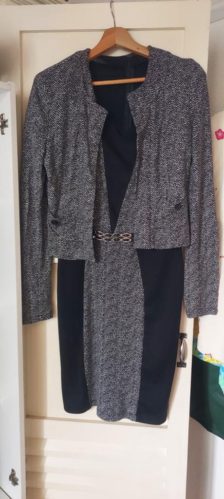 Donna Dura setje  jurkje + jasje, Kleding | Dames, Jurken, Overige kleuren, Donna Dura, Zo goed als nieuw, Knielengte