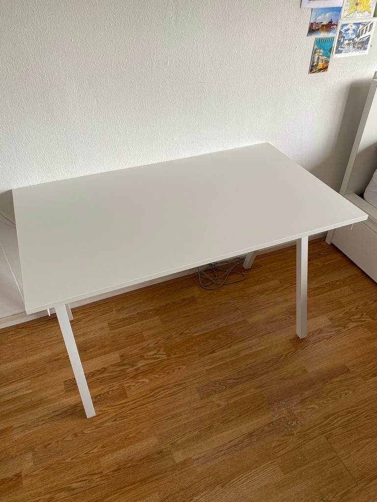 Ikea Trotten Bureau, Ophalen, Zo goed als nieuw