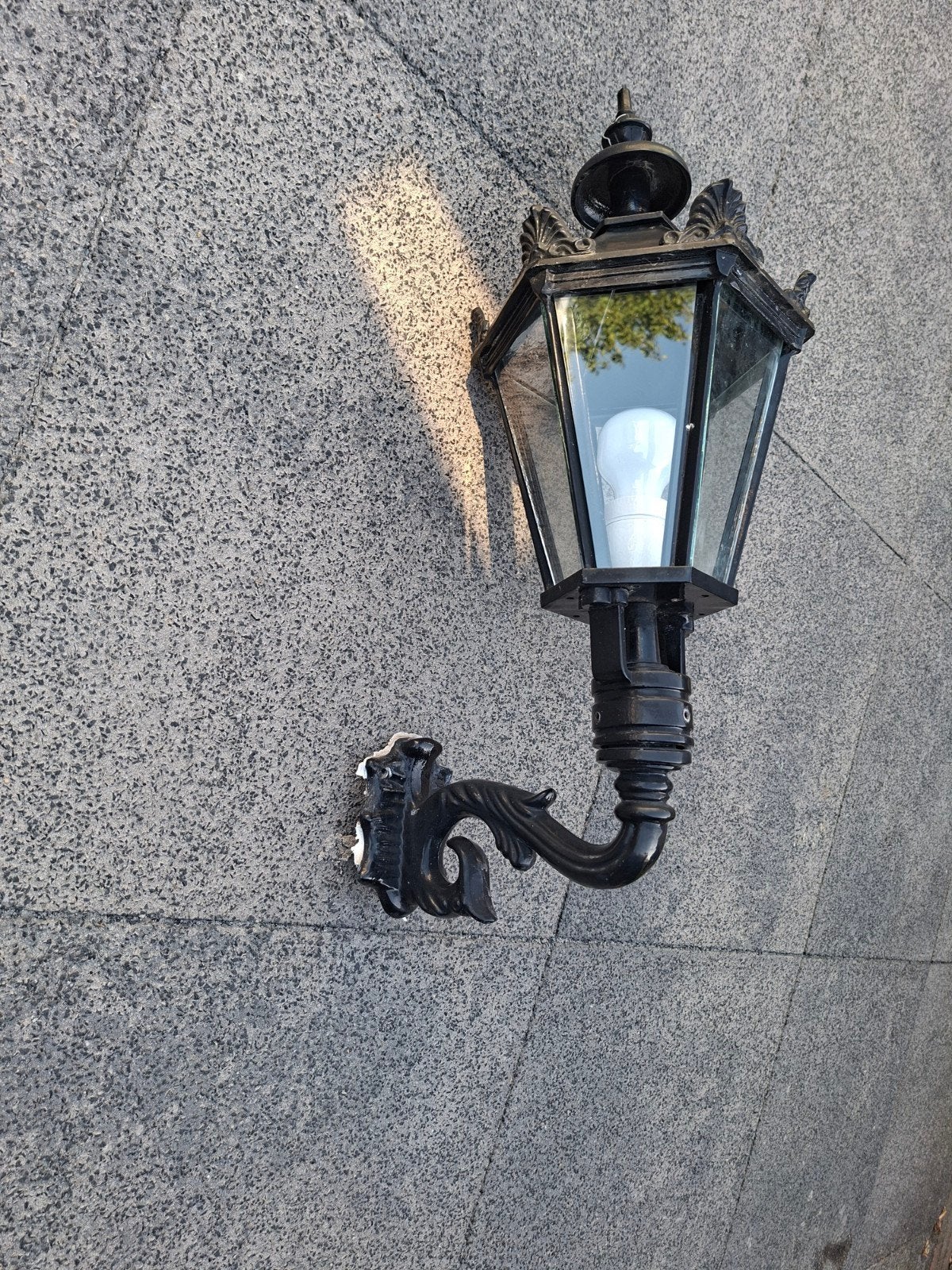 Klassieke nostalgische buitenlamp, Tuin en Terras, Ophalen, Gebruikt, Netvoeding, Hanglamp