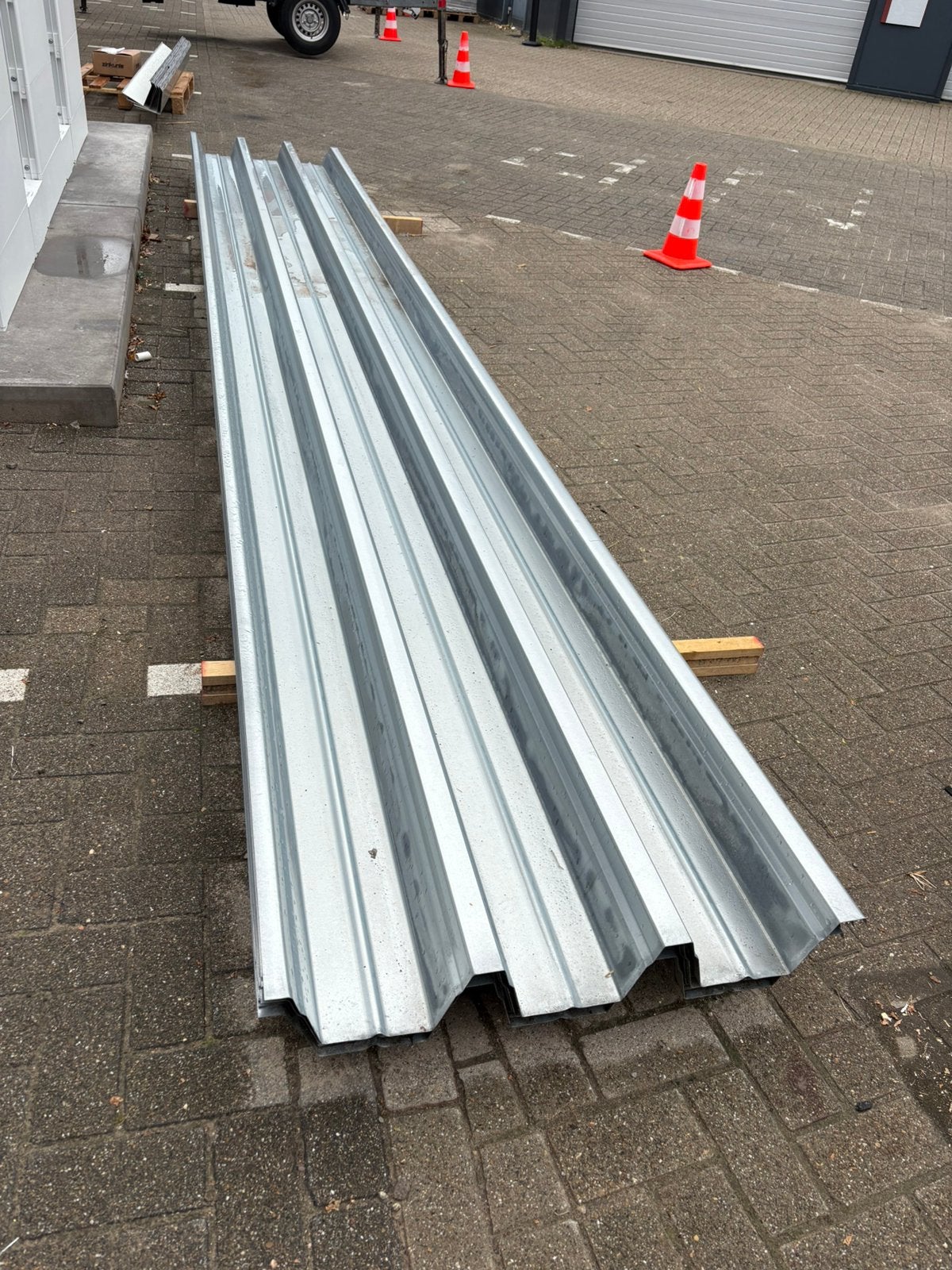 16 Warmdakplaten, Doe-het-zelf en Verbouw, Ophalen, Nieuw