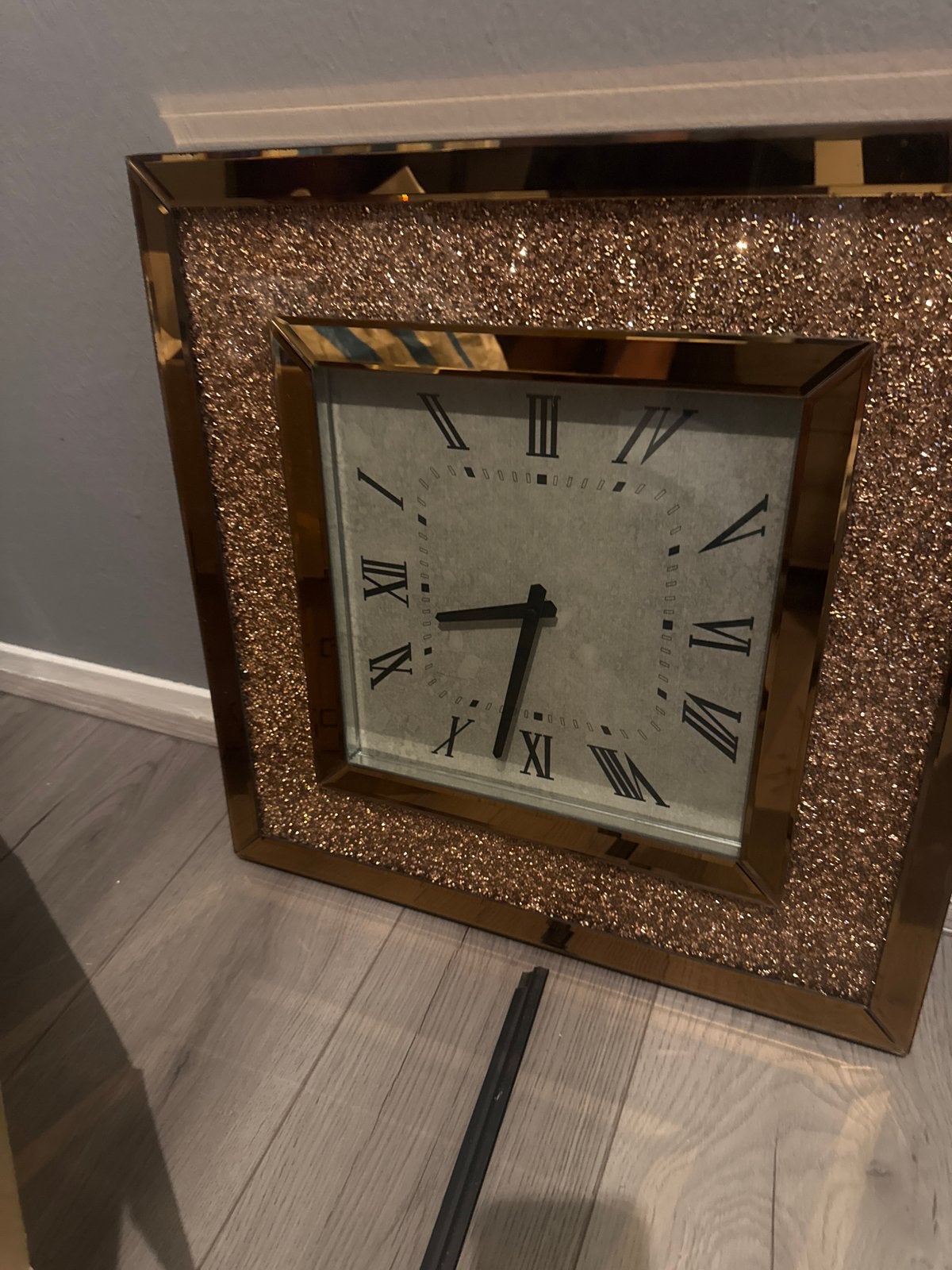 Gouden wandklok met glitters en Romeinse cijfers, Ophalen, Goud, Analoog, Modern