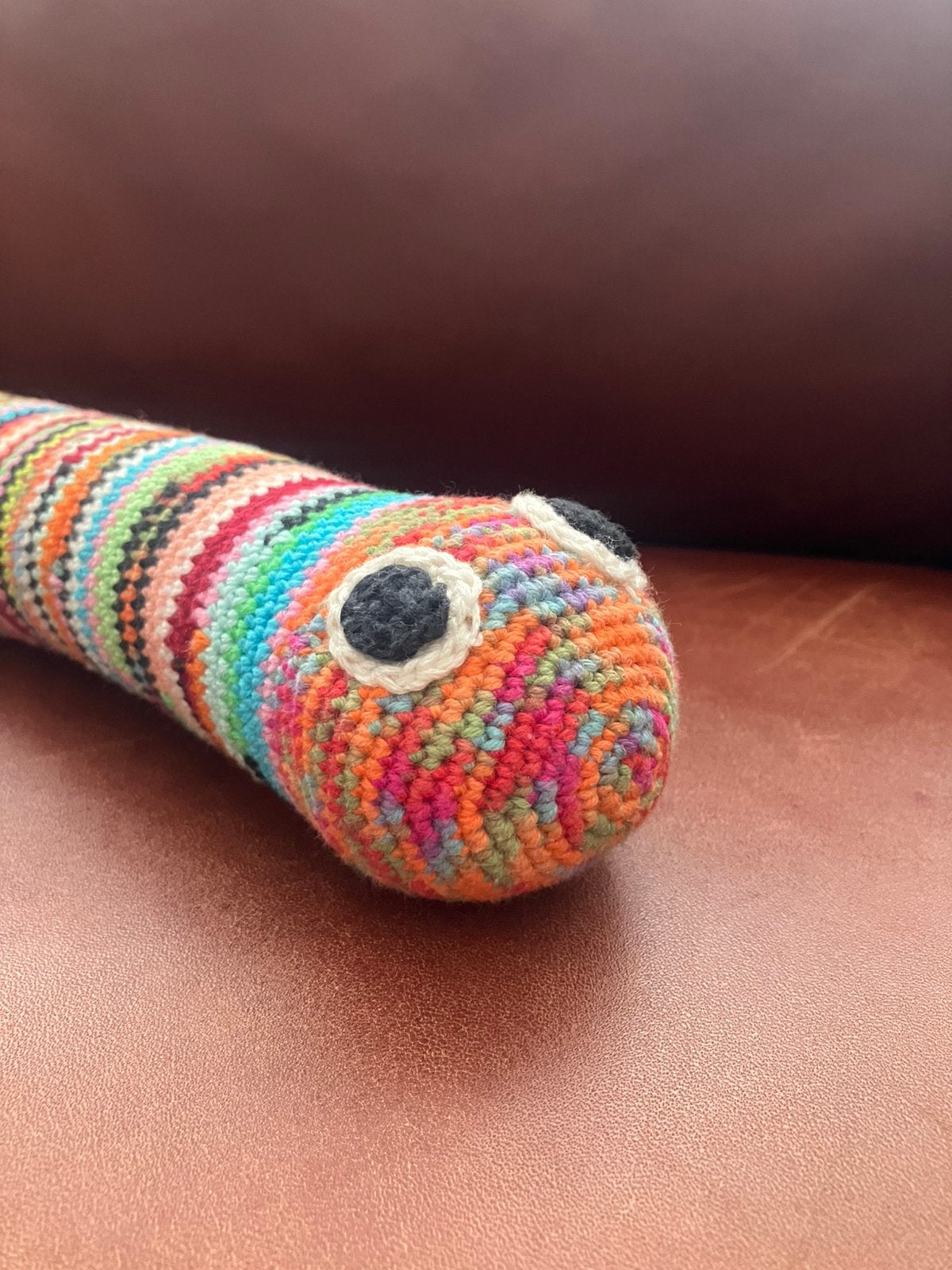 Gehaakte regenboog slang (lang), Kinderen en Baby's, Speelgoed | Knuffels en Pluche, Ophalen of Verzenden, Zo goed als nieuw, Overige typen