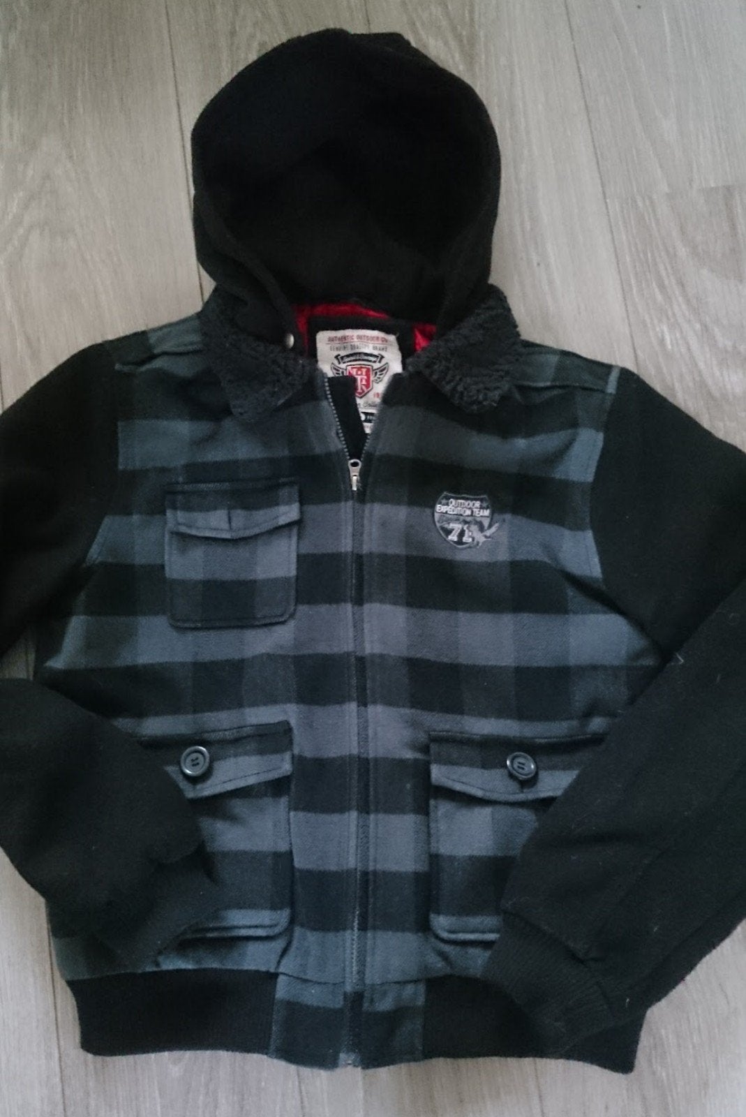 Geruite jas met capuchon - valt als M/L, Kleding | Heren, Ophalen of Verzenden, Gedragen, Maat 48/50 (M), Grijs