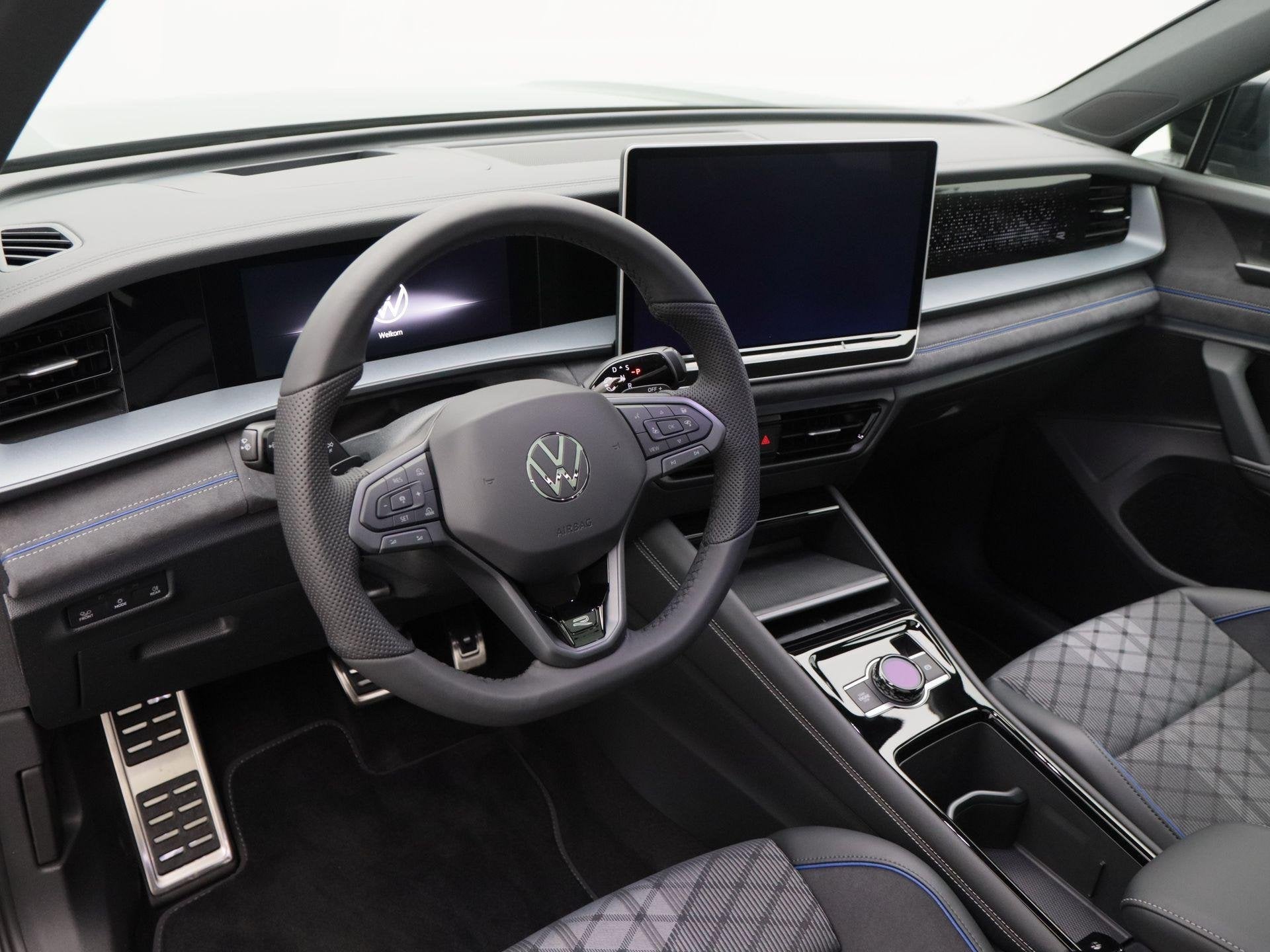 Volkswagen Tayron R-Line Edition 1.5 eHybrid 272 Pk | Trekha, Stof, 1498 cc, 4 cilinders, 2000 kg