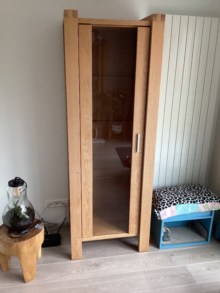 Gratis Vitrinekast, Huis en Inrichting, Ophalen, Gebruikt, 50 tot 100 cm, 150 tot 200 cm