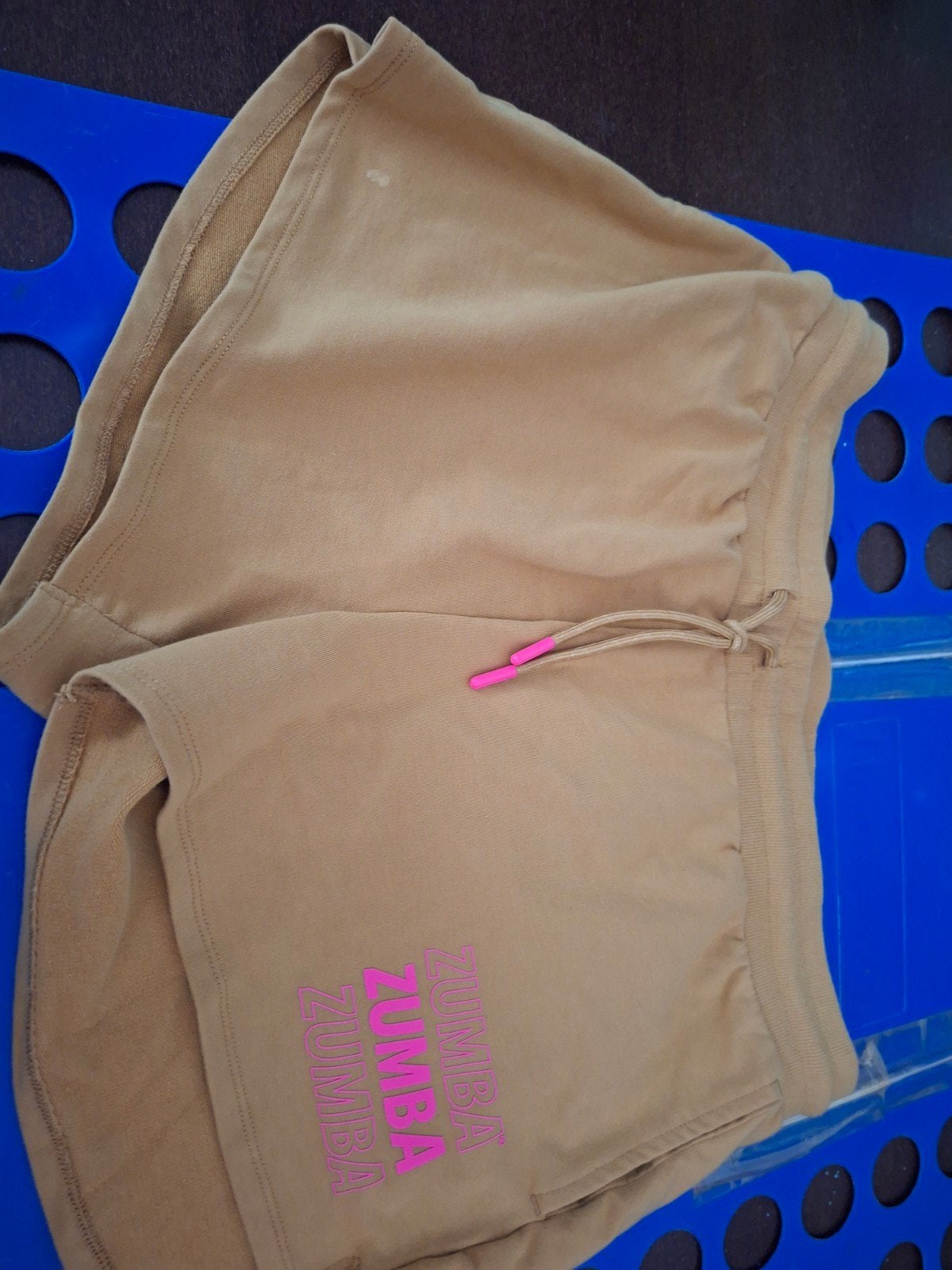 Zumba Golden Kleur Korte Broek Maat L, Maat 42/44 (L), Ophalen of Verzenden, Fitness of Aerobics, Zumba