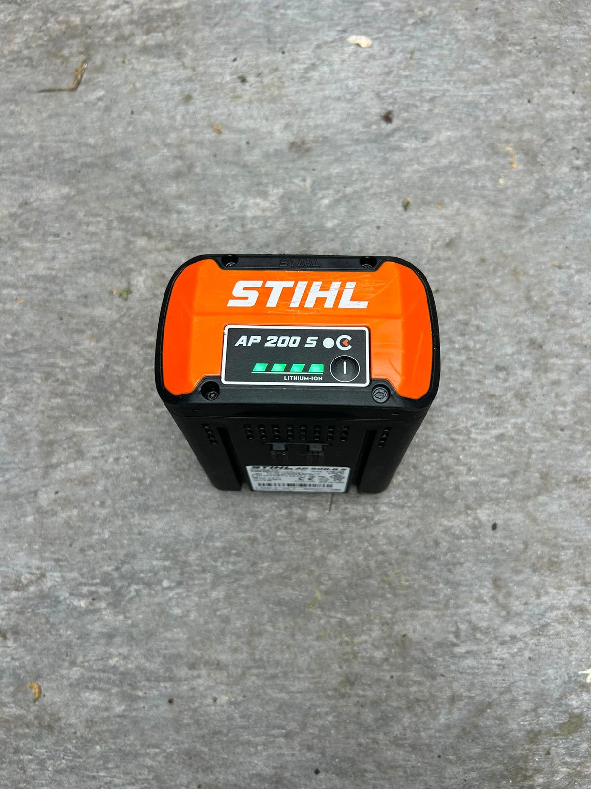 Stihl AP 200 S, Ophalen, Zo goed als nieuw