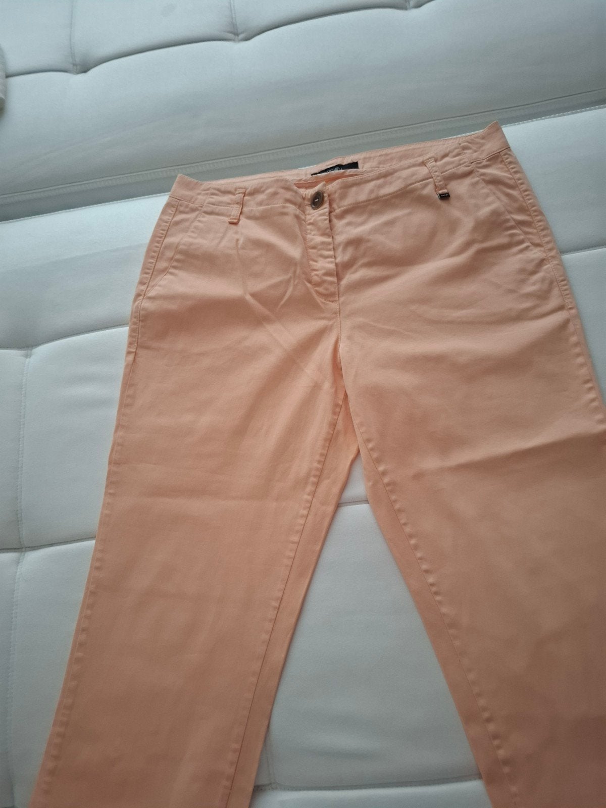 Prachtige zalmkleurige broek van Marccain, maat 38/40, Marccain, Ophalen of Verzenden, Zo goed als nieuw, Maat 38/40 (M)