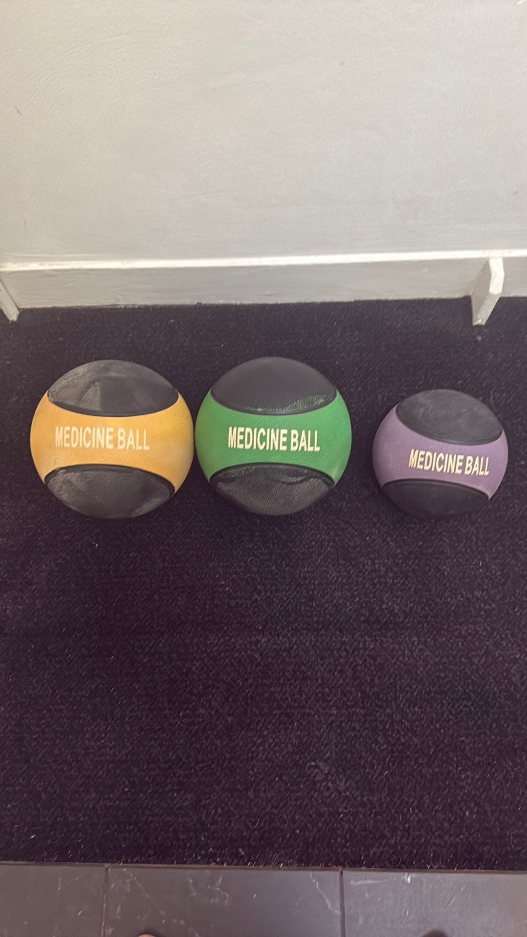 Moet weg!! Medicijnballen - medicine ballen (2, 3 en 4 kg), Ophalen, Gebruikt, Armen, Medicijnbal