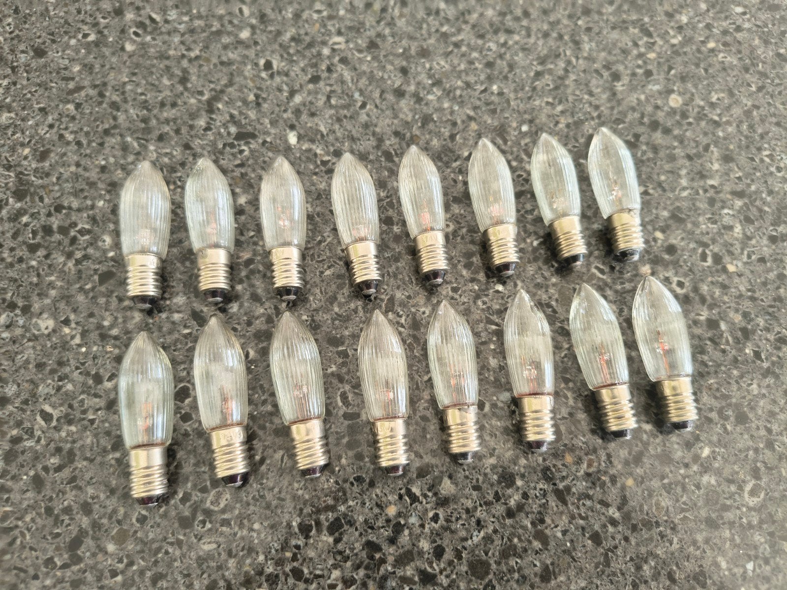 16x E10 14V lampjes, kerstlampjes, geribbelde kaars lampjes., Onb, Ophalen of Verzenden, Onb, 10 tot 30 watt