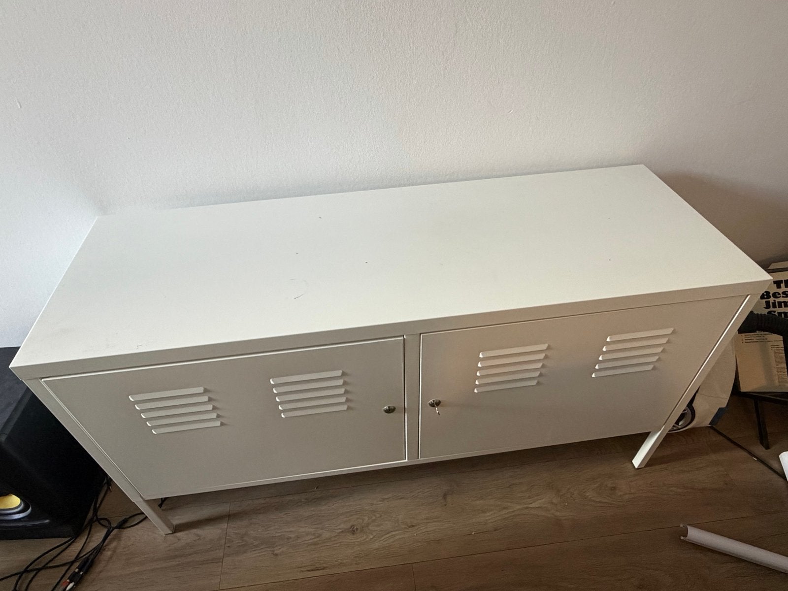 Wit metalen dressoir/tv-meubel, Ophalen, Gebruikt, 100 tot 150 cm, Minder dan 100 cm