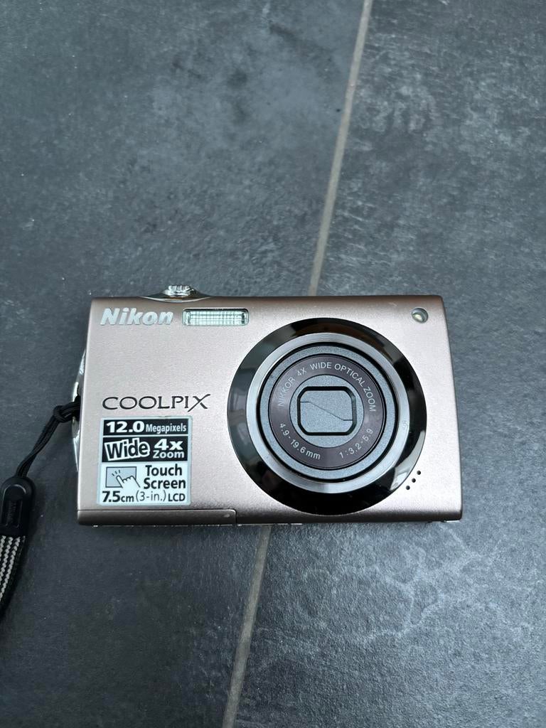 Nikon Coolpix S4000 Digitale Camera - Roze, Gebruikt, 12 Megapixel, Compact, Ophalen of Verzenden