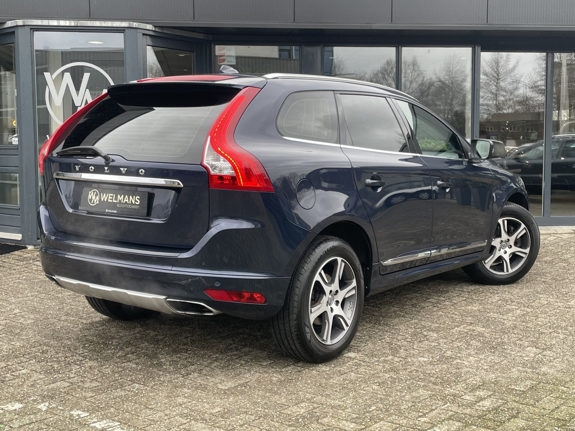Volvo XC60 3.0 T6 AWD Summum Leder l Xenon l Dig. Dash l Stu, Auto's, Volvo, Automaat, Gebruikt, 1712 kg, Blauw