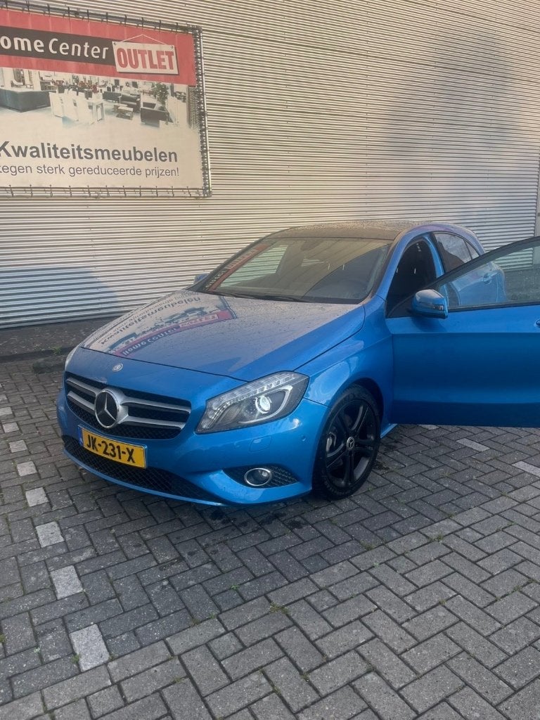 Mercedes-Benz A-Klasse A180 1.6 Blue Efficiency 2013 Blauw, Voorwielaandrijving, Zwart, 4 cilinders, Blauw