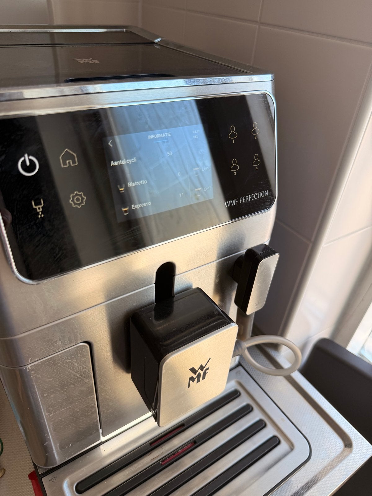Zo goed als nieuwe WMF 640 Perfection koffiemachine, Ophalen of Verzenden, Zo goed als nieuw, Koffiemachine, Koffiebonen